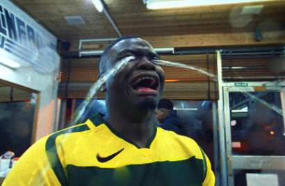 Nothing Beats a Londoner crying.jpg