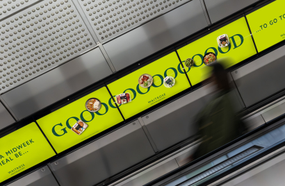 WR_JAPAN_EscalatorRibbon_Situ.jpg