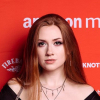 Lara-Headshot.jpg