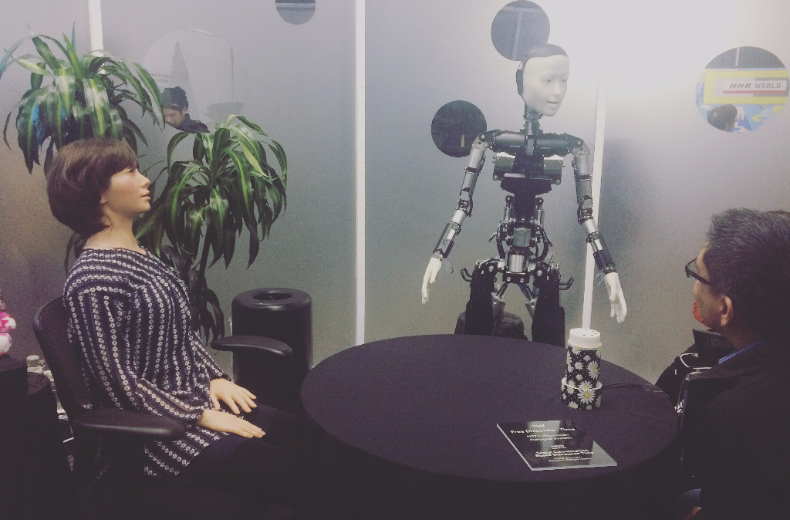 Dr. Ishiguro's robots have a conscious conversation 