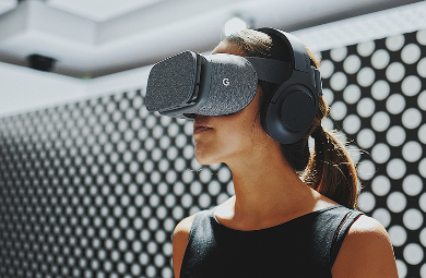 Stella McCartney’s Nature x City VR, Clubhouse
